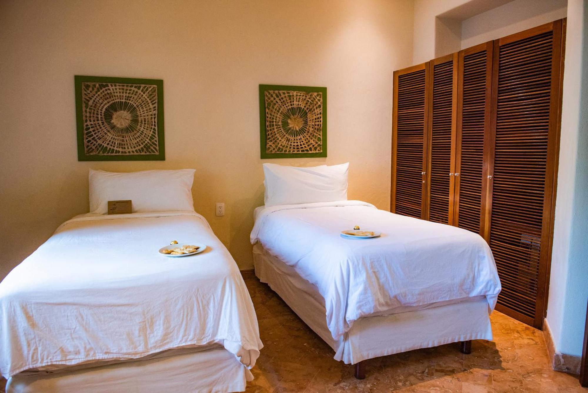 Porto Playa Condo Hotel And Beach Club Playa del Carmen Exteriör bild