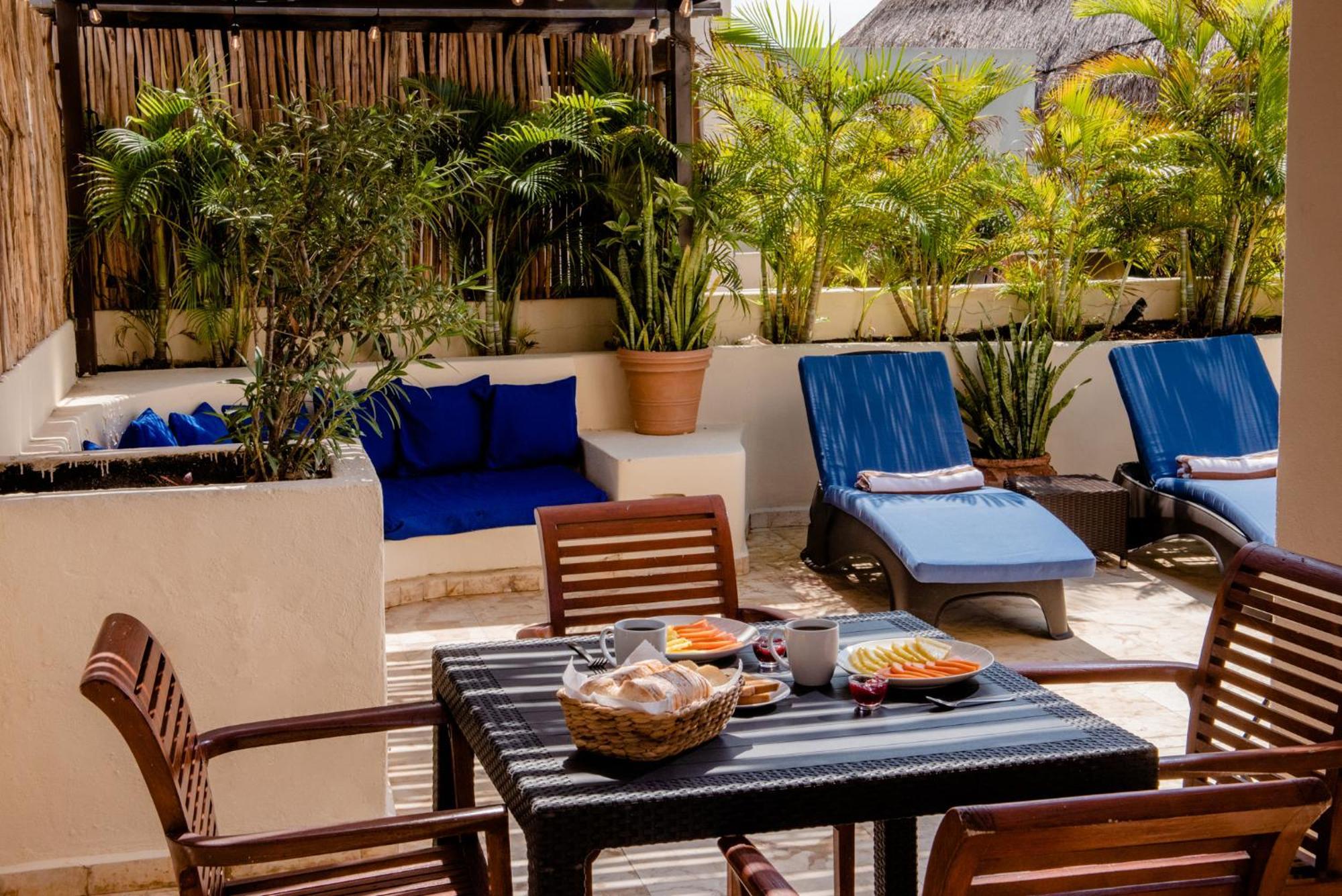 Porto Playa Condo Hotel And Beach Club Playa del Carmen Exteriör bild